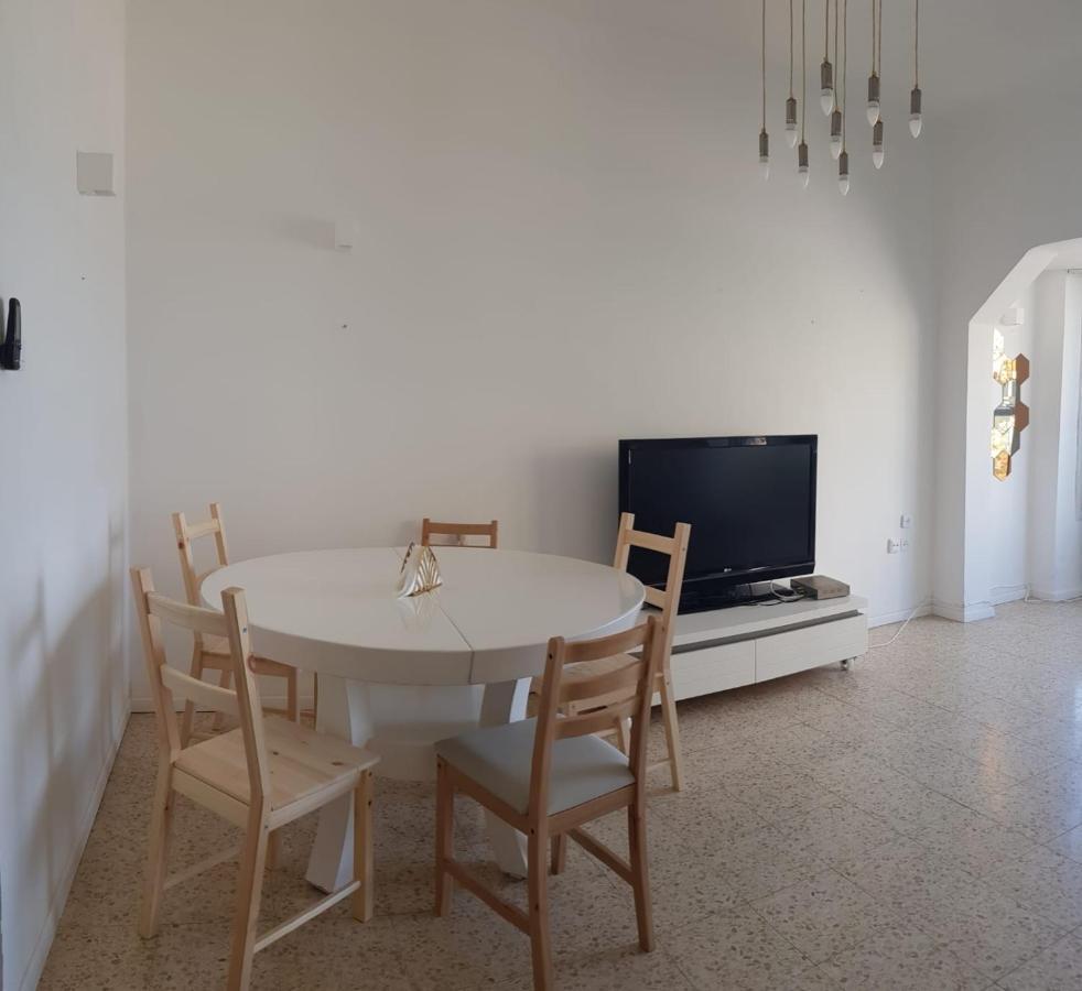 נתניה Shantell Boutique Apartments מראה חיצוני תמונה